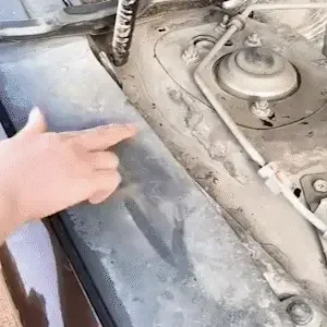 Foam cleaner in use